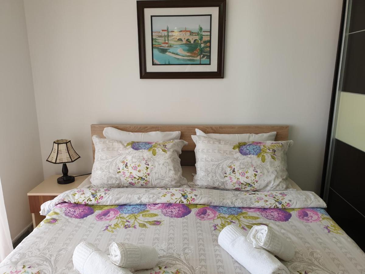 Apartments Mediteran Улцин Екстериор снимка